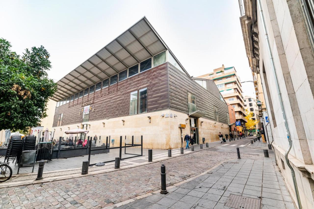 Piso Junto A Mercado De San Agustin Y Catedral En غرناطة المظهر الخارجي الصورة
